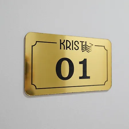 Kristi 01 شقة
